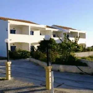 https://ammes-apartments.kefaloniahotels.net