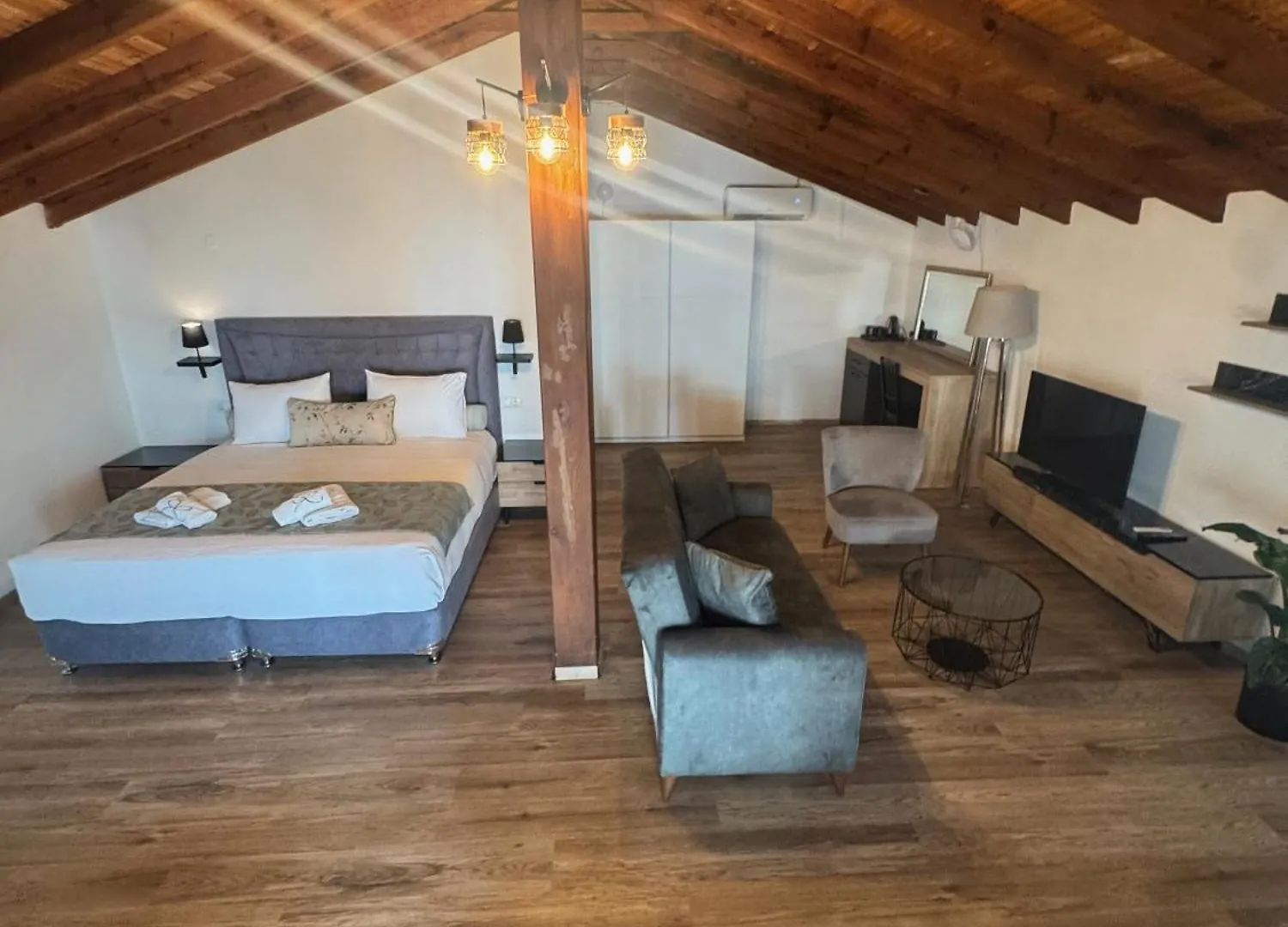 נאוס מרמרס Regos Resort Hotel